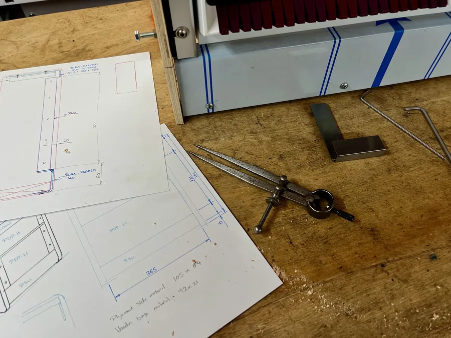 Click to view full size - Look mum, no CAD! The whole thing was just worked out from a couple of sketches and things adjusted as I went along.