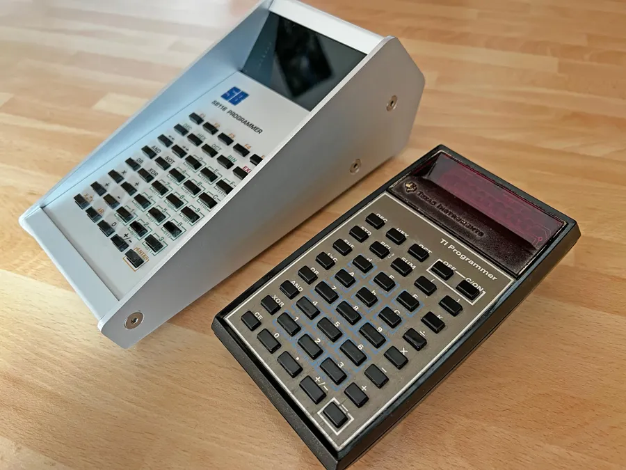 Click to view full size - Turned out a little bit larger than the TI Programmer it was inspired by.