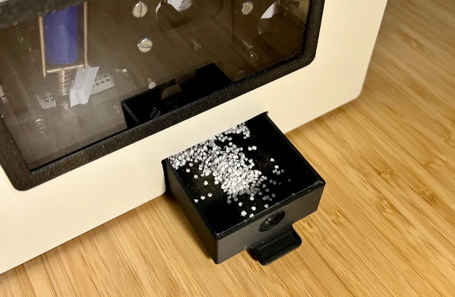 Click to view full size - Easy access to clear out the chads